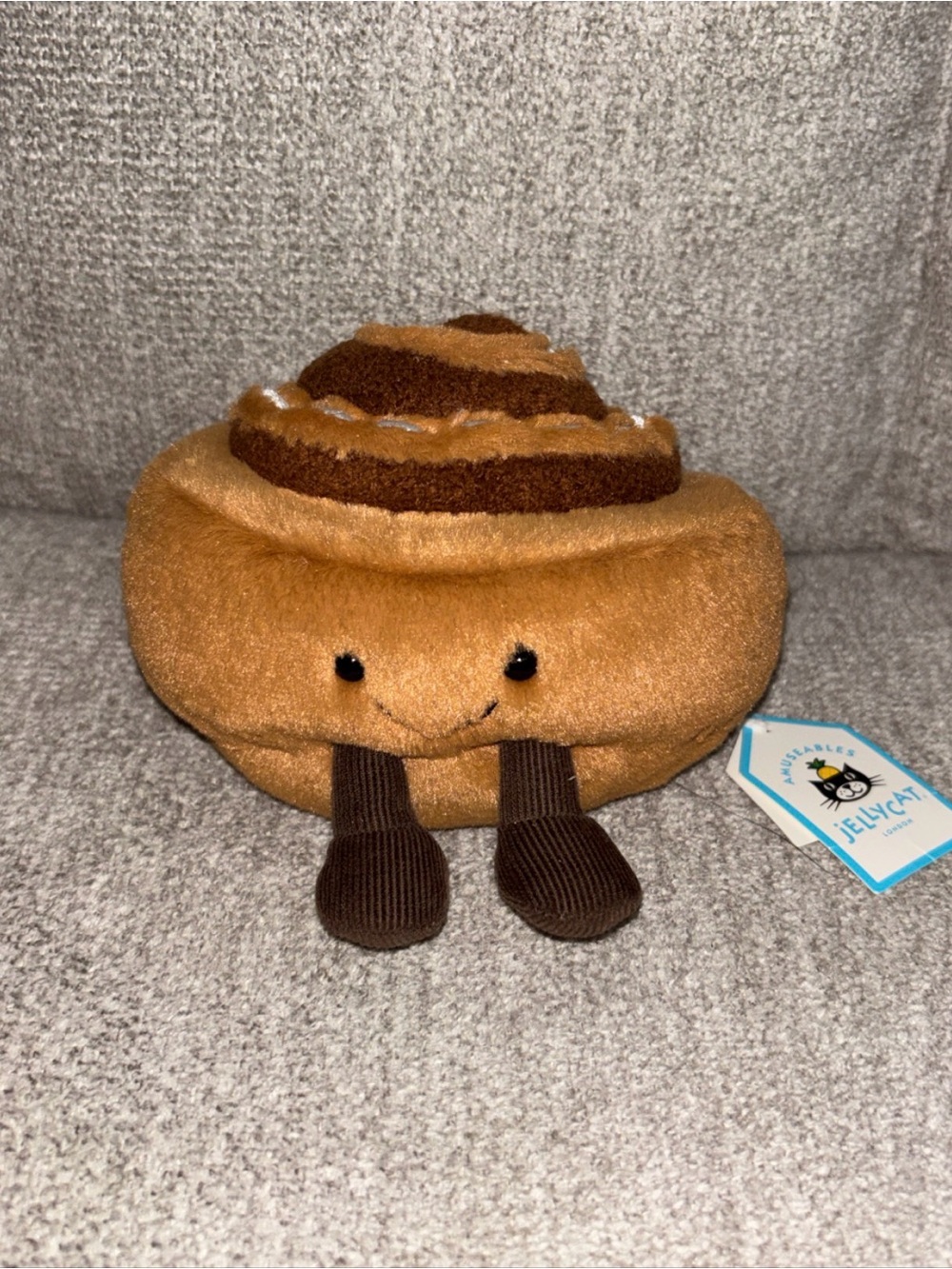 NWT JellyCat Amuseables Cinnamon Bun